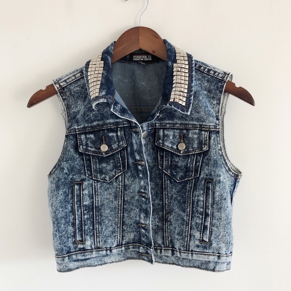 Forever 21 Jackets & Blazers - Forever 21 Studded Collar Acid Wash Denim Vest